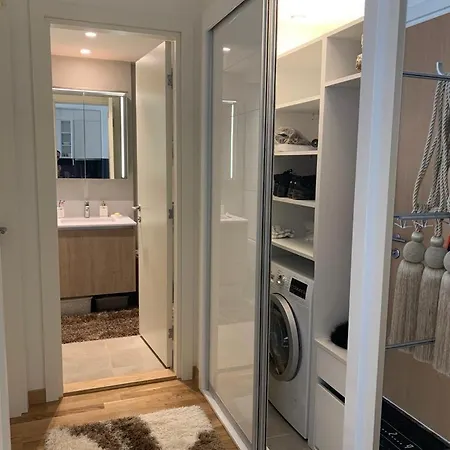 アパート Waterfront Tower *