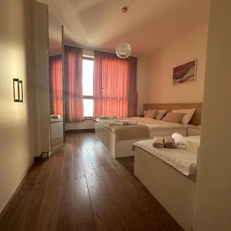 Waterfront Tower Apartment *